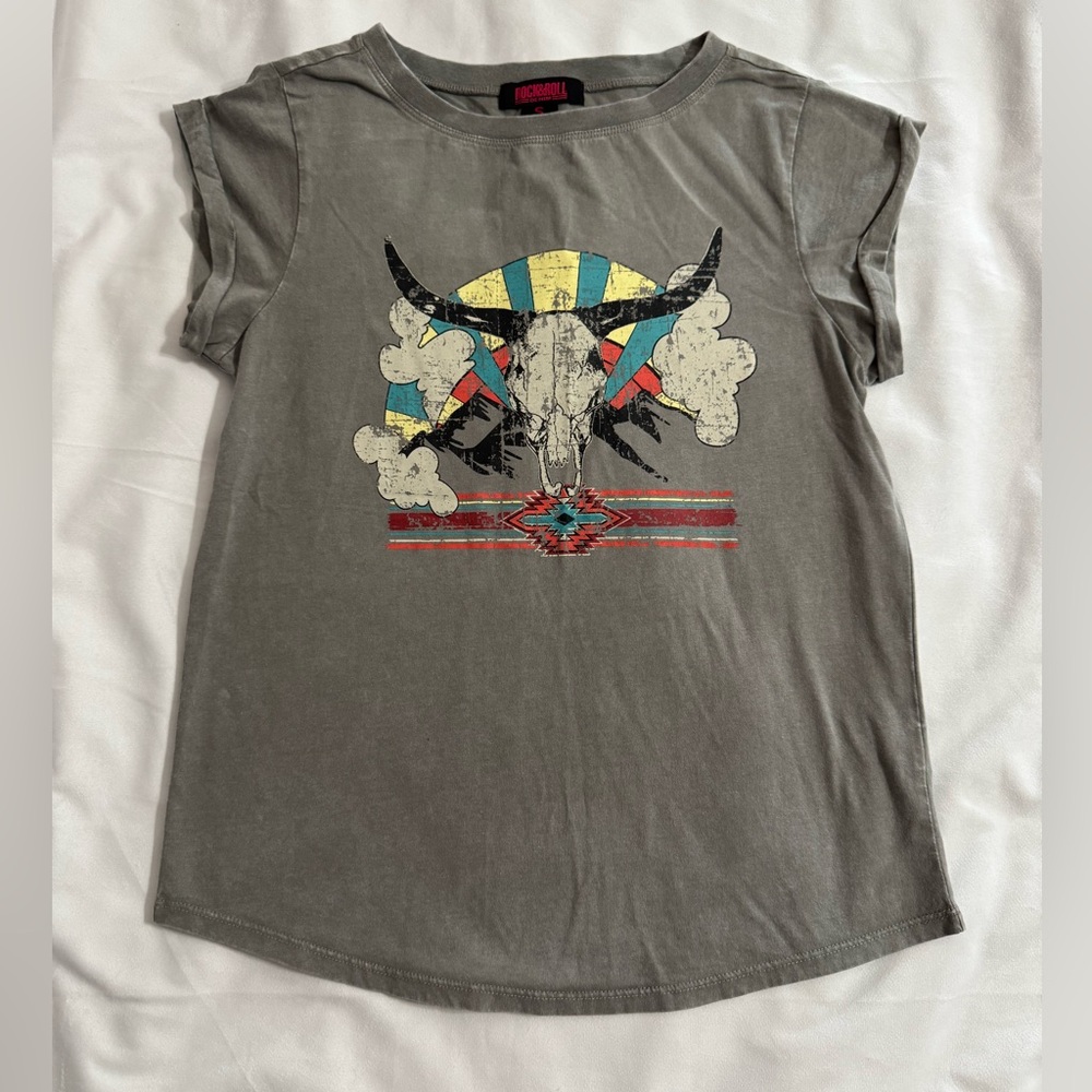 Rock & Roll Cowgirl Gray Short Sleeve Tee with Viking Graphic
